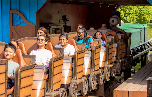 Snoopy‘s Racing Railway - just opened