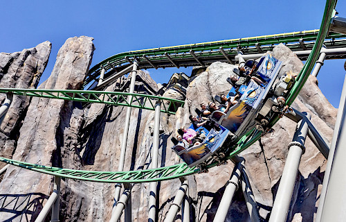 Primordial - Interactive Coaster - just opend at Lagoon, USA