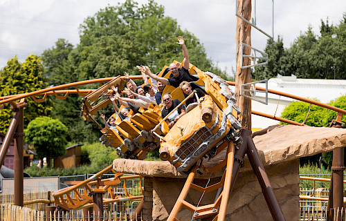 Family Shuttle Launch Coaster