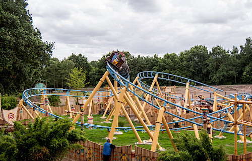 Family Spike Launch Coaster